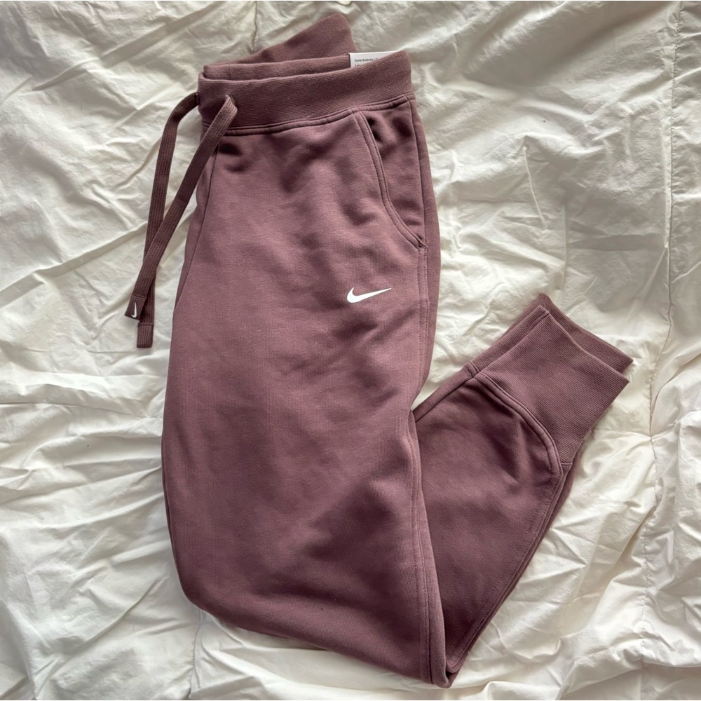 Nike women’s High-Rise Phoenix Fleece Standard Fit Jogger •XS•